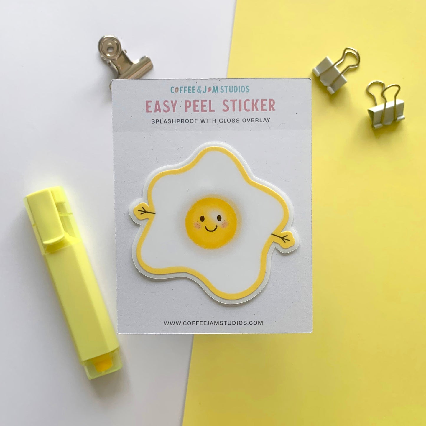 🍳 Smiley Fried Egg – Easy Peel Sticker with Gloss Overlay